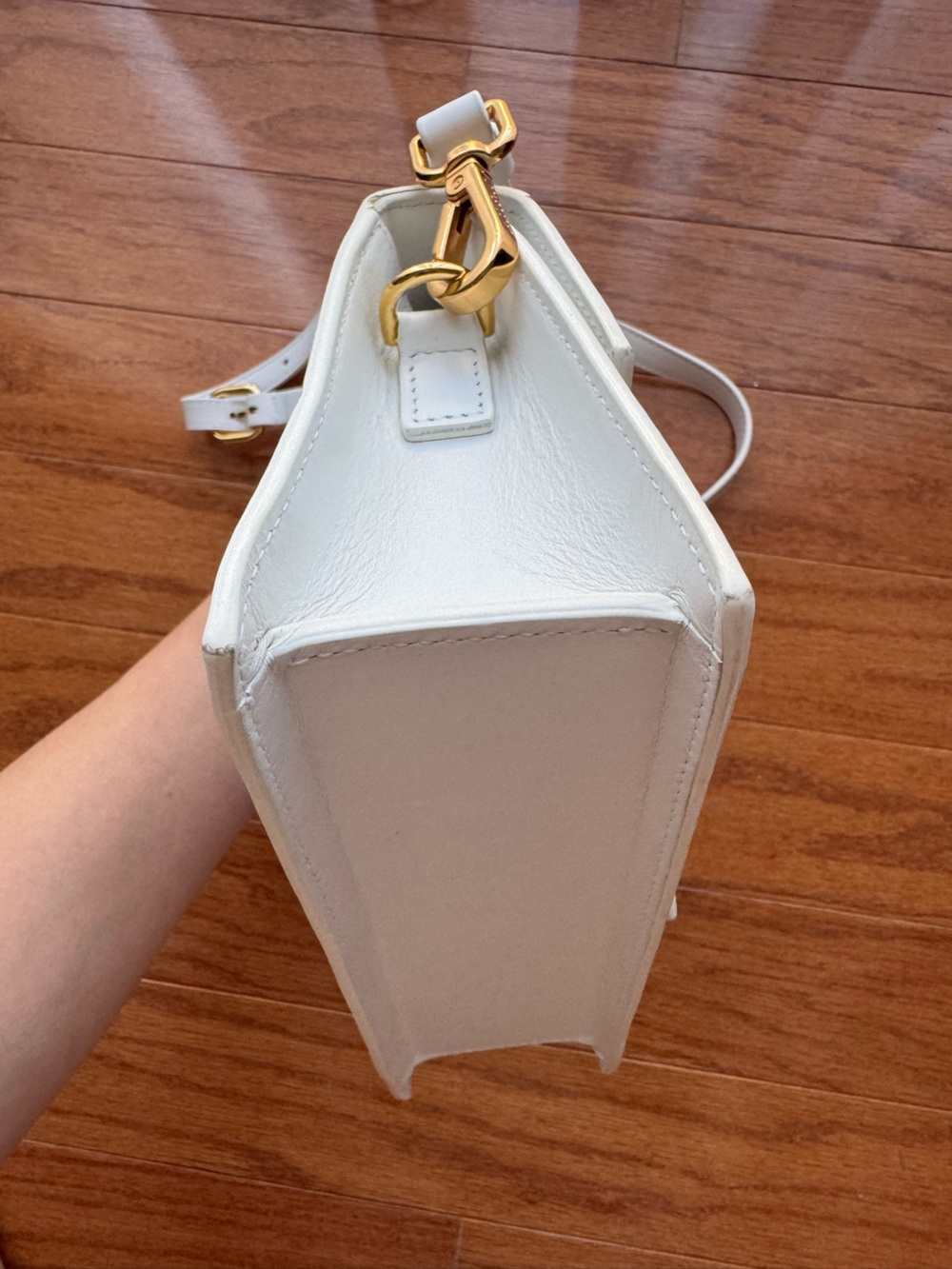 Jacquemus Le Grand Bambino Leather Top-Handle Bag White - Picture 8 of 17